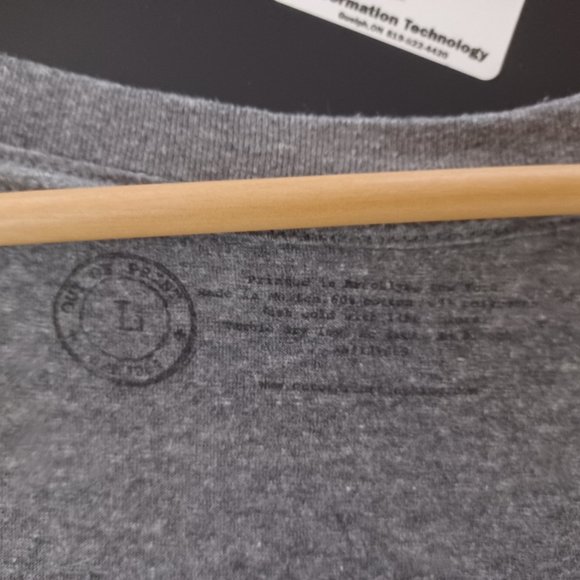 Out of Print NYC Alice's Adventures in Wonderland Shirt - Picture 3 of 3